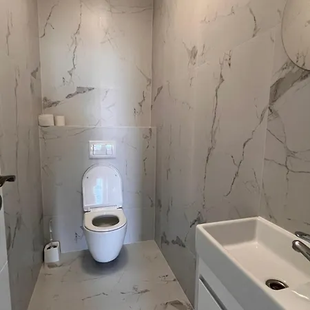 Klimatizovany Apartmanovy Dom S Virivkou, 5b Semesterbostad